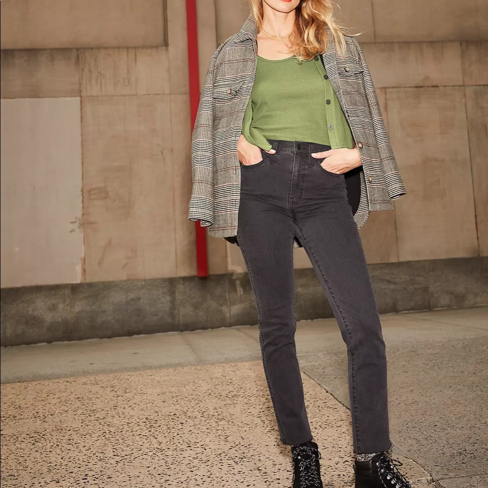 Madewell Stovepipe Jeans in Banberry Wash: Raw-Hem Edition